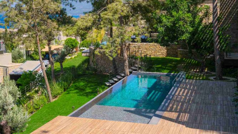 mesa bodrum garden